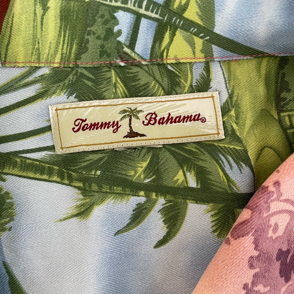 Vintage Tommy Bahama 100% Silk Camp Shirt in Orange Aloha Print - Picture 3 of 12